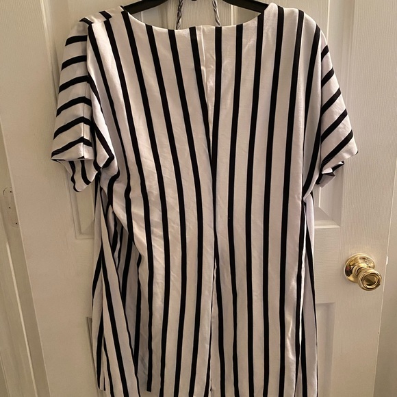 Express dress - Picture 2 of 2